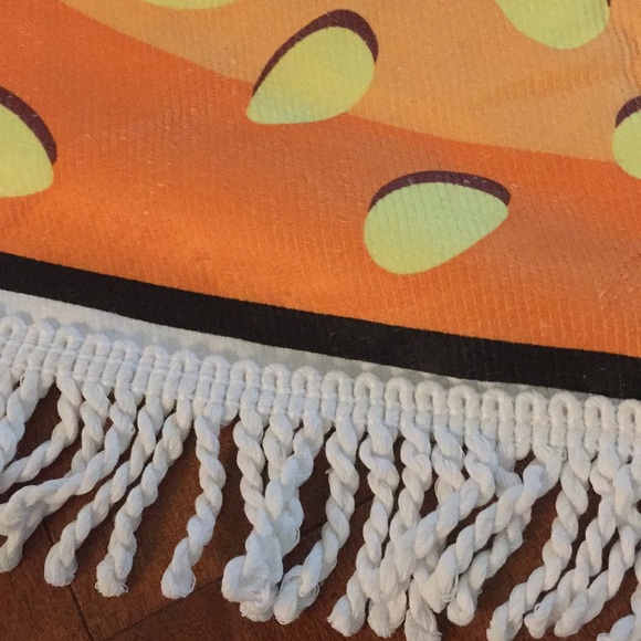 Unique Round Boho beach throw - Picture 3 of 5